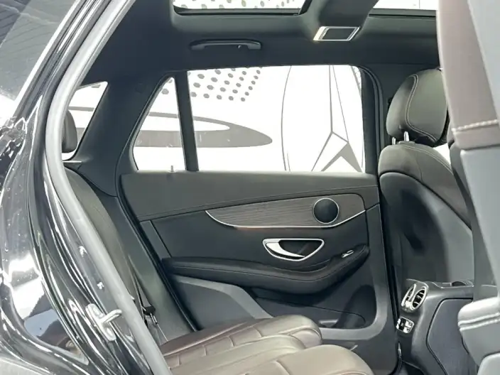 Mercedes-Benz GLC 2022 Model Facelift GLC 260 L 4MATIC Dynamic Model – фото 8