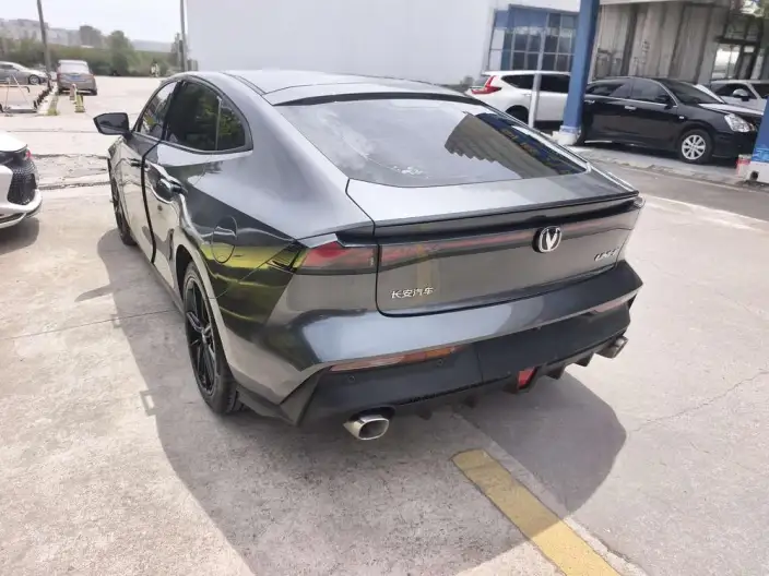 Changan UNI-V 2022 Model 1.5T Sports Edition