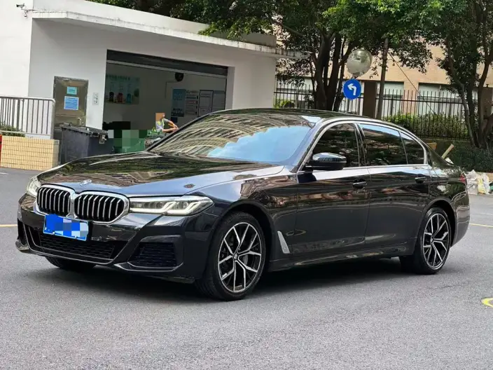 BMW 5 Series 2022 Model 530Li Exclusive Model M Sports Set – фото 1