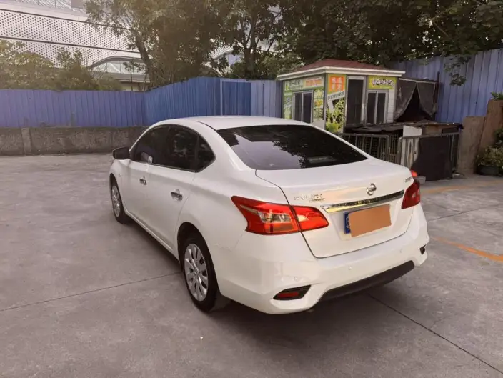 Nissan Sylphy 2022 Model Classic 1.6 XE CVT Comfort Edition – фото 5