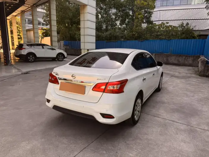 Nissan Sylphy 2022 Model Classic 1.6 XE CVT Comfort Edition – фото 7