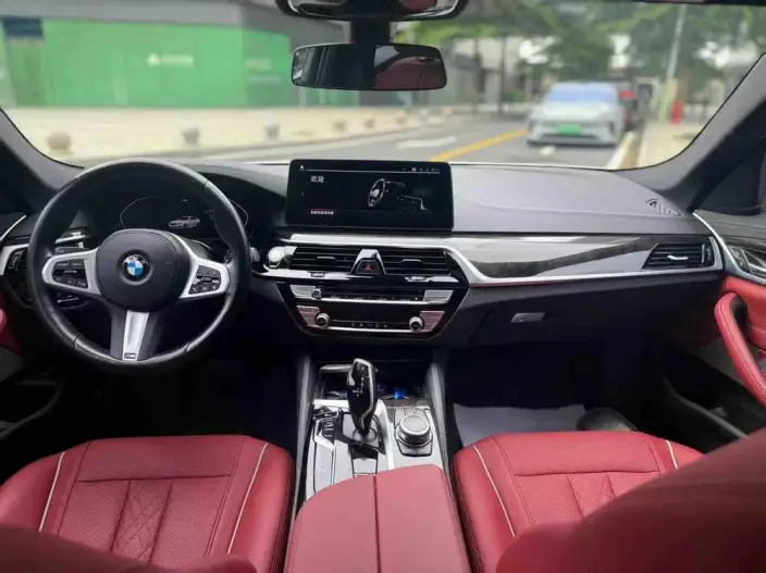 BMW 5 Series 2022 Model Facelift 525Li M Sports Set – фото 5