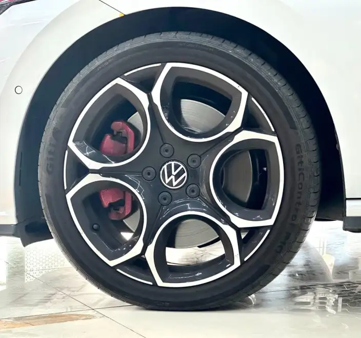 Volkswagen Golf GTI 2026 Model 380TSI DSG GTI