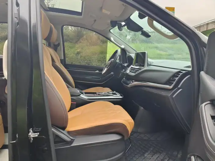 Maxus G20 2023 Model PLUS 2.0T Petrol Automatic Deluxe Edition – фото 10