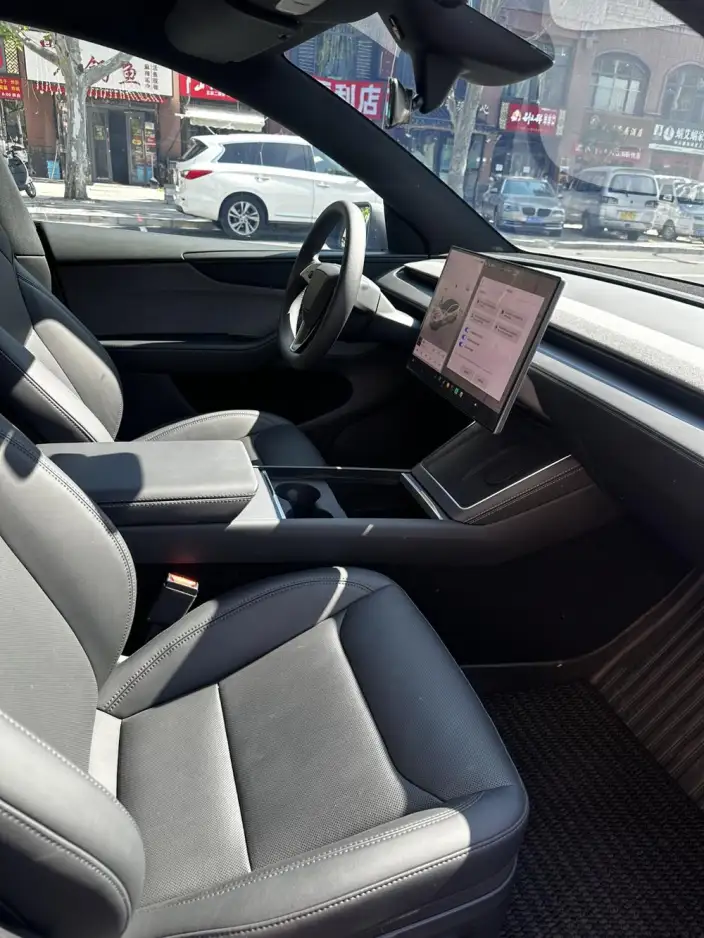 Model Y 2026 Model Rear-wheel drive version – фото 9