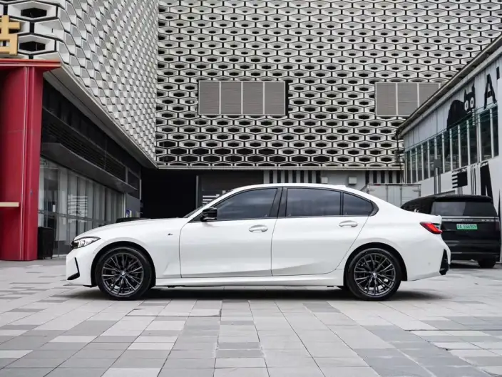 BMW 3 Series 2023 Model 325Li M Sports Night Set – фото 3