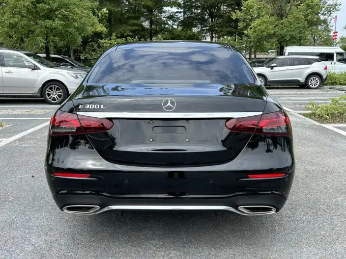 Mercedes-Benz E-Class 2022 Model E 300 L Fashion Model sedan – фото 6