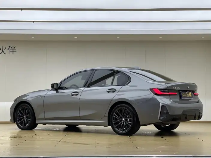 BMW 3 Series 2023 Model 330i M Sports Night Set – фото 3