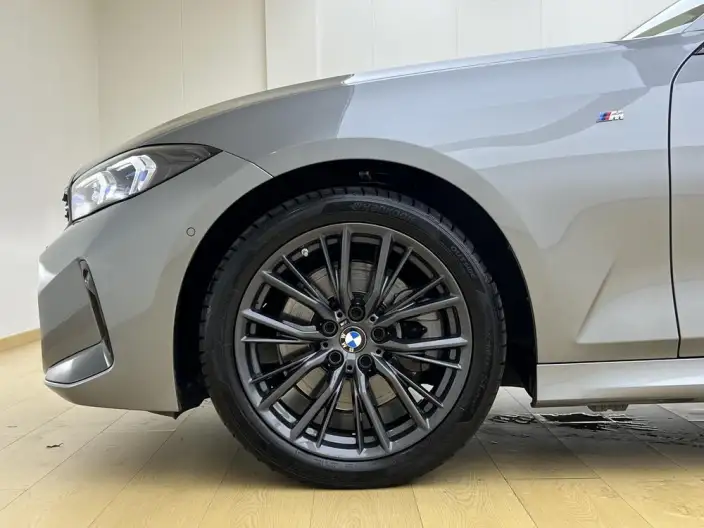 BMW 3 Series 2023 Model 330i M Sports Night Set – фото 9
