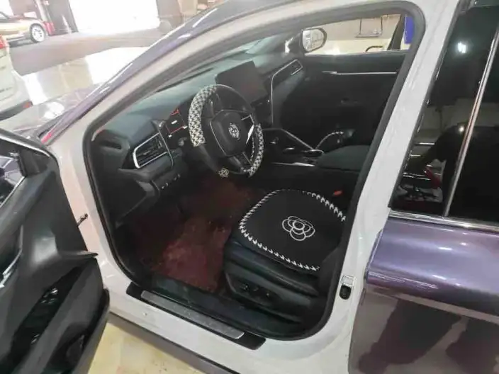 Toyota Camry 2021 Model Hybrid 2.5HG Deluxe Edition – фото 8