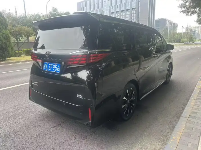 Elfa 2023 Model 2.5L Intelligent Hybrid 4WD Premium Edition – фото 2
