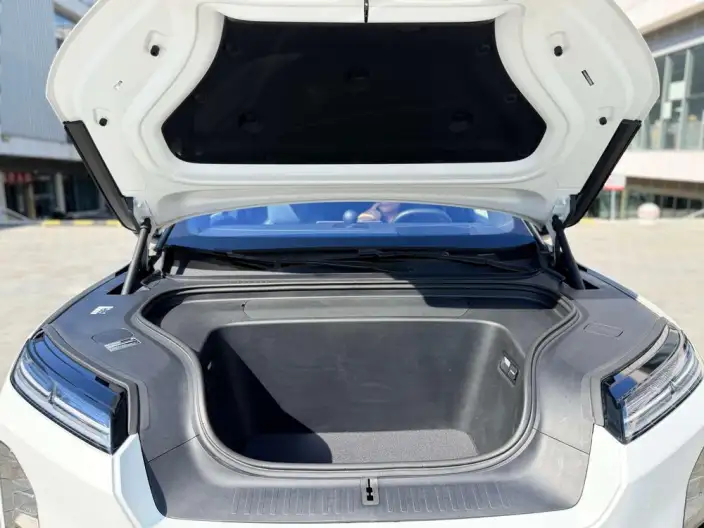 NIO ES8 2026 Model VI seat Executive Deluxe Edition – фото 10