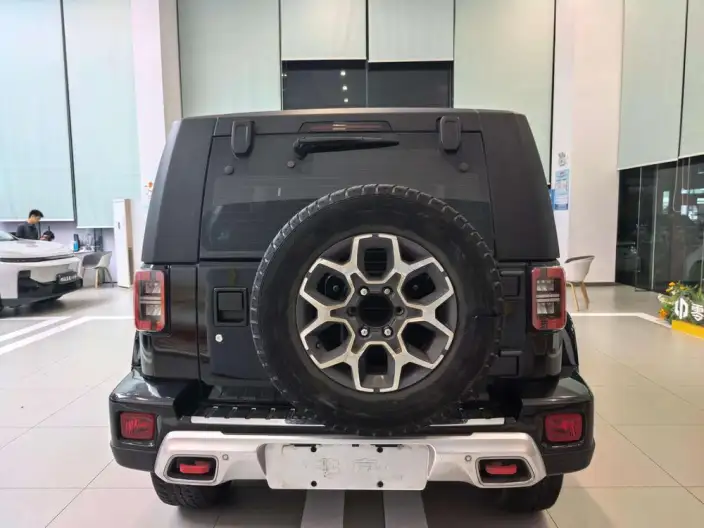 BAIC BJ40 2024 Model 2.0T Automatic 4WD Tribute to the 2020 Honor Edition – фото 6