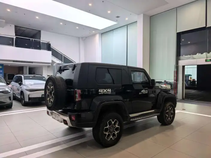BAIC BJ40 2024 Model 2.0T Automatic 4WD Tribute to the 2020 Honor Edition – фото 7
