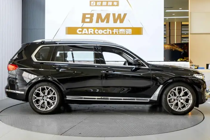 BMW X7 2022 Model xDrive40i Leading Model Luxury Set – фото 7