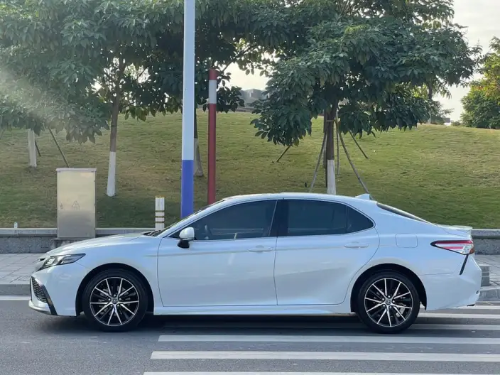 Toyota Camry 2021 Model 2.0S Fengshang Edition – фото 4