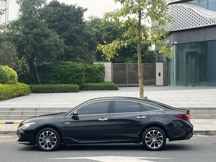 Toyota Avalon 2022 Model 2.5L Deluxe Edition – фото 4