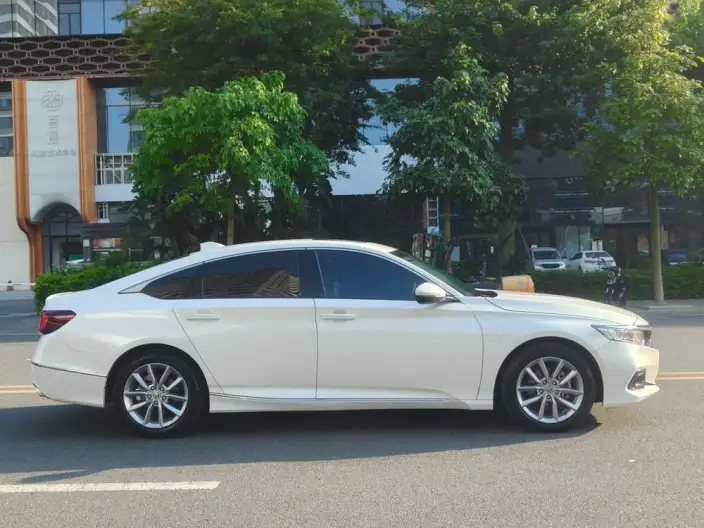 Honda Accord 2022 Model 260TURBO Deluxe Edition – фото 7