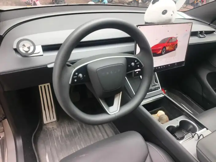 Model Y L 2026 Model Standard Edition – фото 7