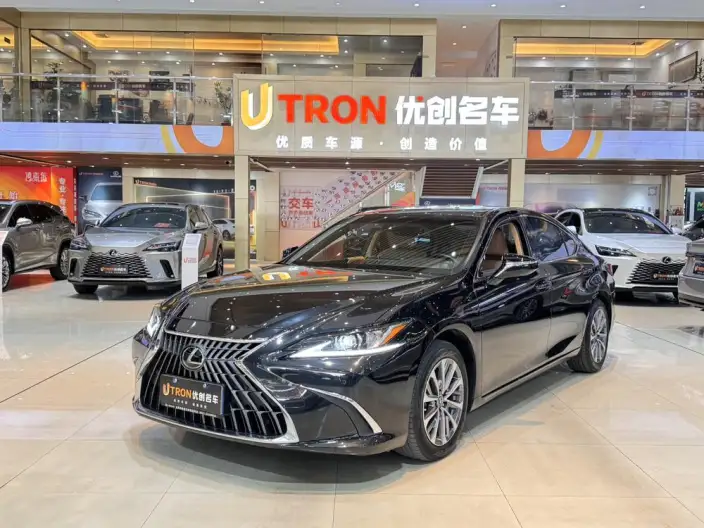 Lexus ES 2021 Model 200 Superior Edition
