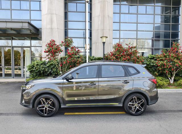 Roewe RX5 2021 PLUS 330TGI Automatic Guochao Smart Premium – фото 7