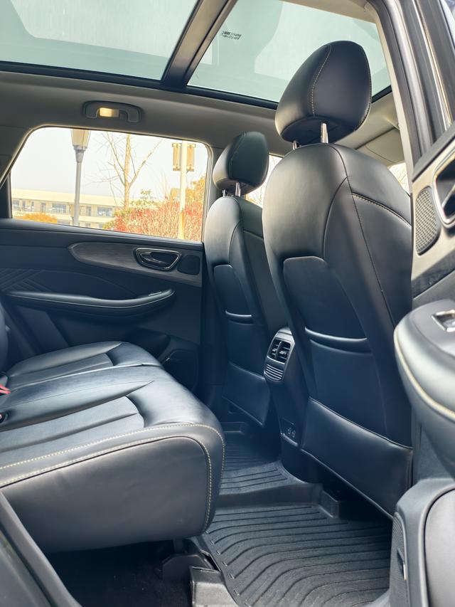 Roewe RX5 2021 PLUS 330TGI Automatic Guochao Smart Premium – фото 13