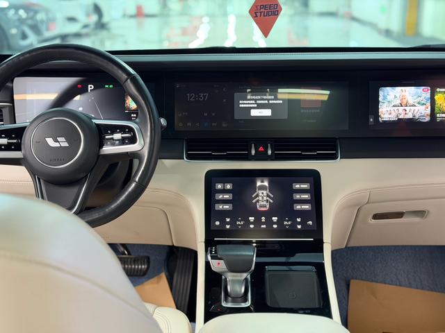 Li Auto ONE 2021 Range Extender 6-Seat – фото 15