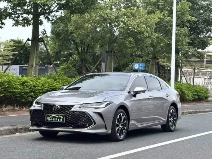 Toyota Avalon 2023 Model 2.5L Automatic Deluxe Edition – фото 1
