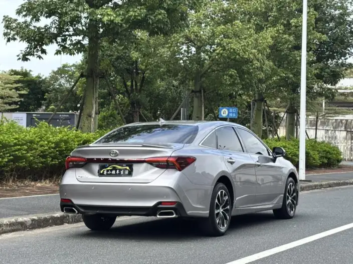 Toyota Avalon 2023 Model 2.5L Automatic Deluxe Edition – фото 5