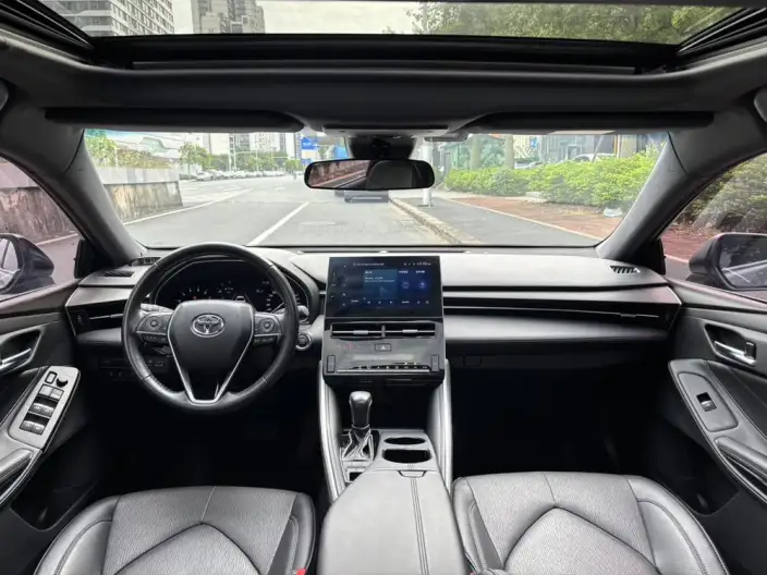 Toyota Avalon 2023 Model 2.5L Automatic Deluxe Edition – фото 6