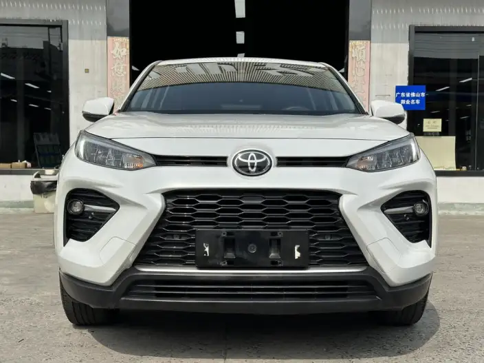 Toyota Wildlander 2021 Model 2.0L 2WD Deluxe Edition – фото 2