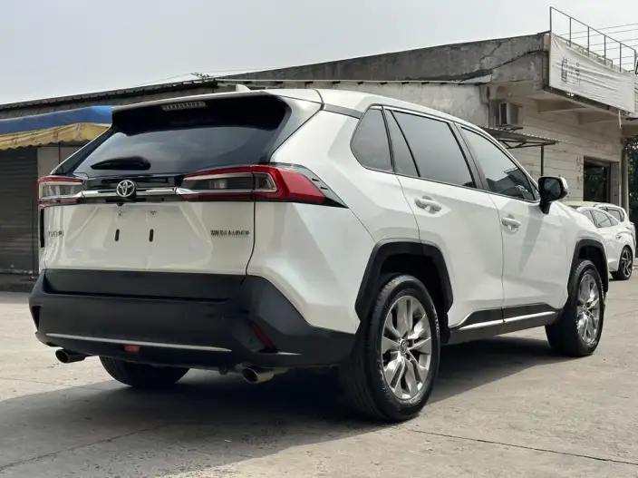 Toyota Wildlander 2021 Model 2.0L 2WD Deluxe Edition – фото 6
