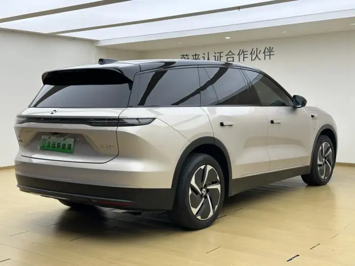 NIO ES8 2023 Model 75kWh – фото 6