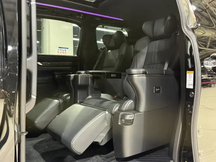 Elfa 2022 Model 2.5L Automatic 4WD 7 seat Parallel Imported – фото 8
