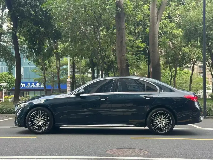 Mercedes-Benz C-Class 2023 Model C 260 L Sports Edition – фото 3