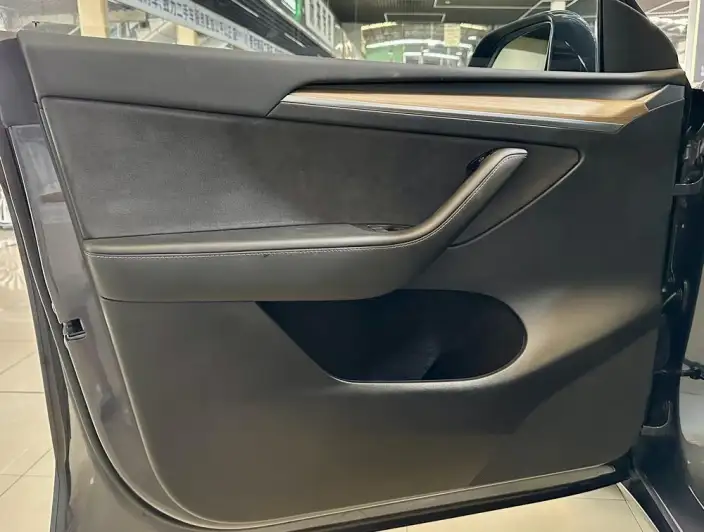 Model Y 2022 Model Rear-wheel drive version – фото 7