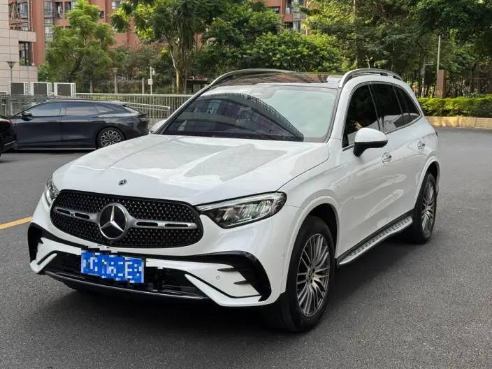 Mercedes-Benz GLC 2023 Model GLC 300 L 4MATIC Dynamic Model 5 seat – фото 1