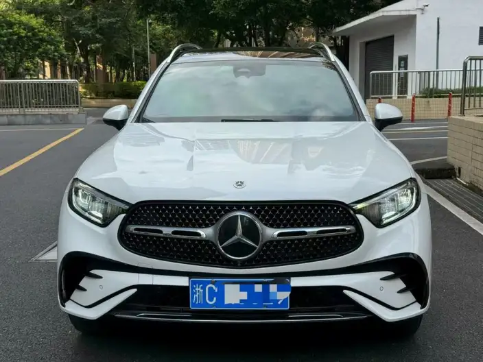 Mercedes-Benz GLC 2023 Model GLC 300 L 4MATIC Dynamic Model 5 seat – фото 2