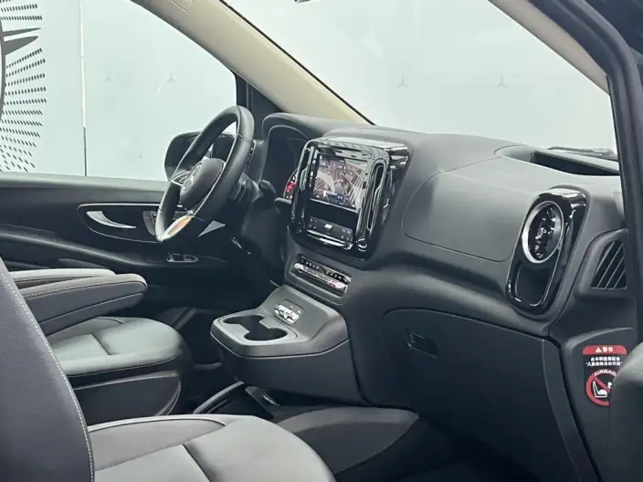 Viano 2024 Model 2.0T Business Edition 7 seat – фото 5