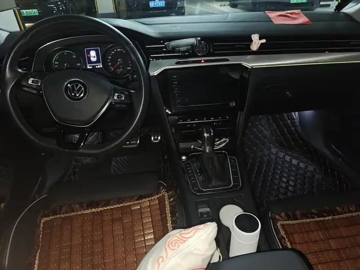 Volkswagen Magotan PHEV 2020 Model Noble Model – фото 5