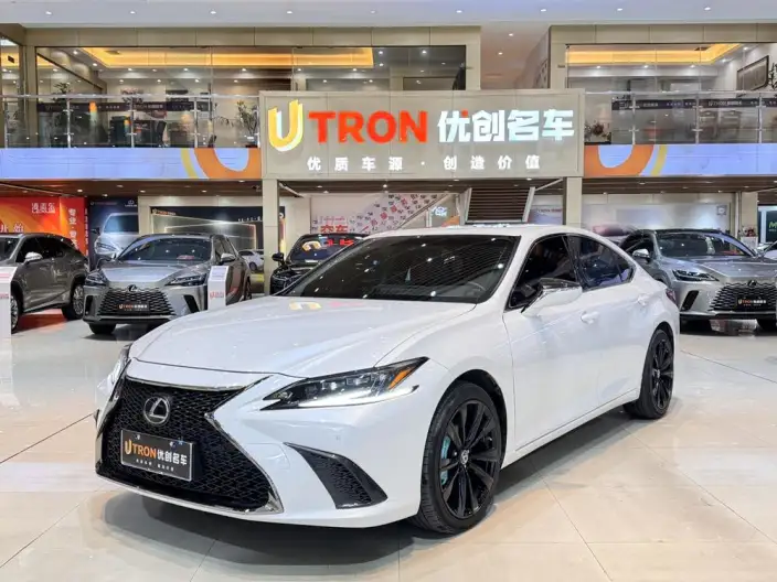 Lexus ES 2022 Model 200 Superior Edition