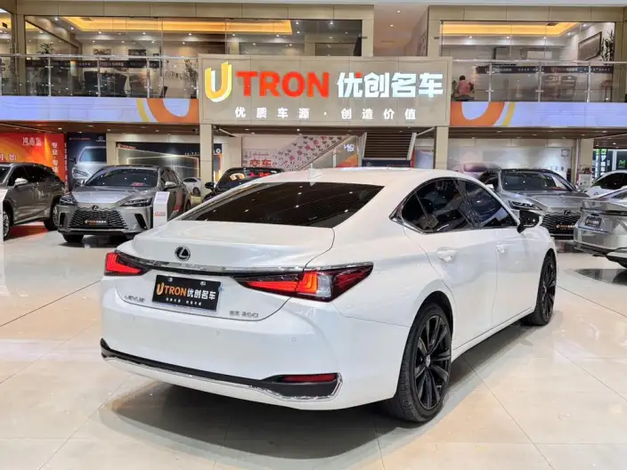 Lexus ES 2022 Model 200 Superior Edition – фото 6