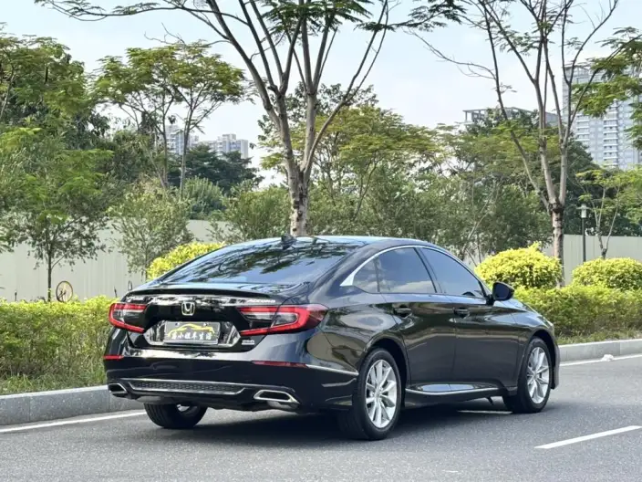 Honda Accord 2022 Model 260TURBO Deluxe Edition – фото 5