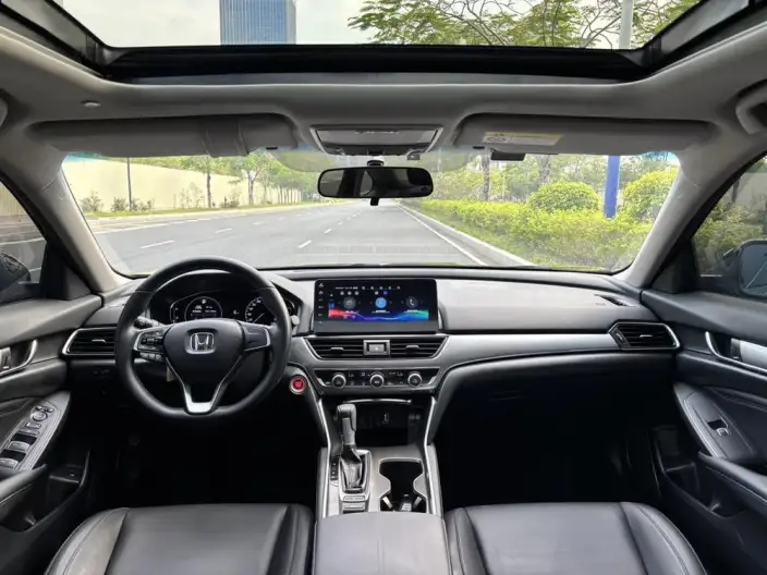 Honda Accord 2022 Model 260TURBO Deluxe Edition – фото 6