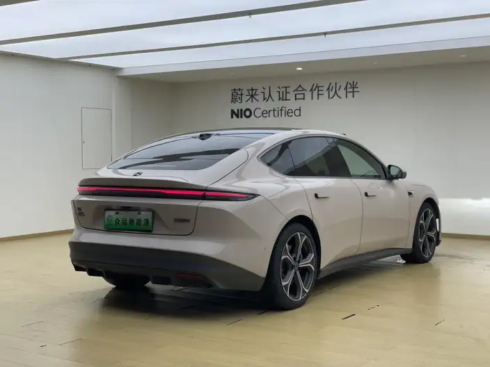 NIO ET5 2022 Model 100kWh – фото 6