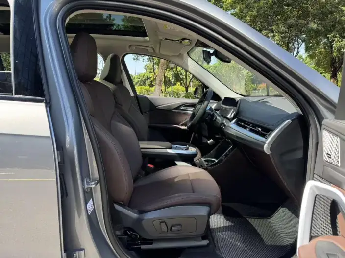 BMW X1 2023 Model sDrive25Li M Sports Set – фото 10