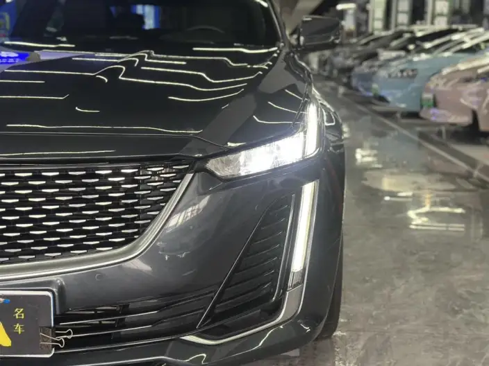Cadillac CT5 2022 Model 28T Fashion Model – фото 7