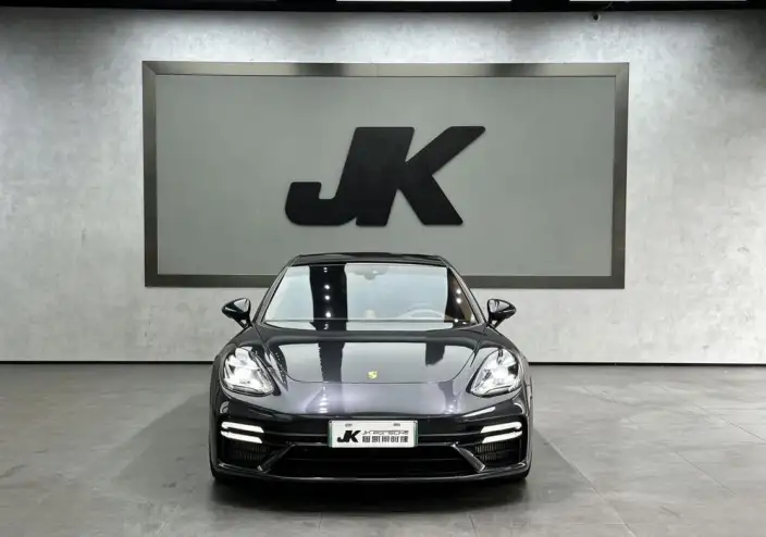 Panamera E-Hybrid 2023 Model Panamera Turbo S E-Hybrid Executive Extended Edition 4.0T – фото 2