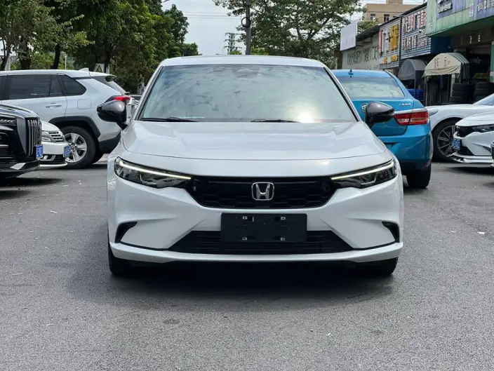 Model Ge 2023 Model 240TURBO CVT Exclusive Edition