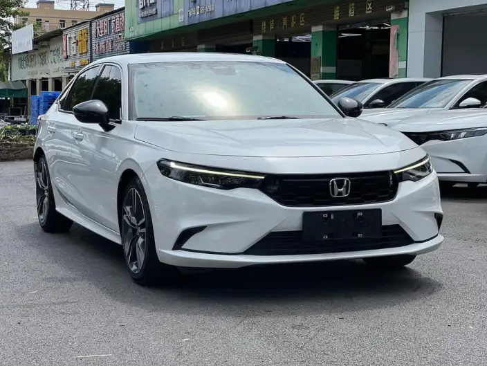 Model Ge 2023 Model 240TURBO CVT Exclusive Edition